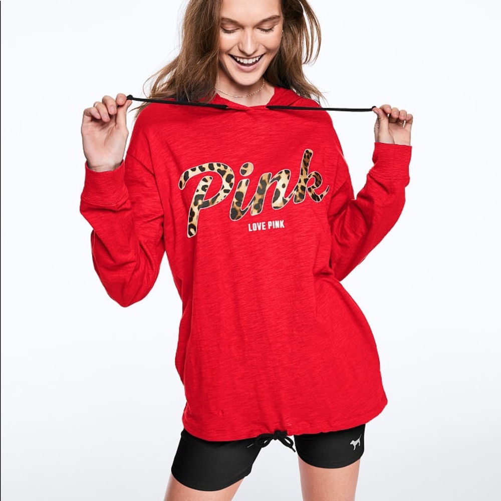 💕VS PINK LIGHTWEIGHT CAMPUS PULLOVER RED - Picture 2 of 4